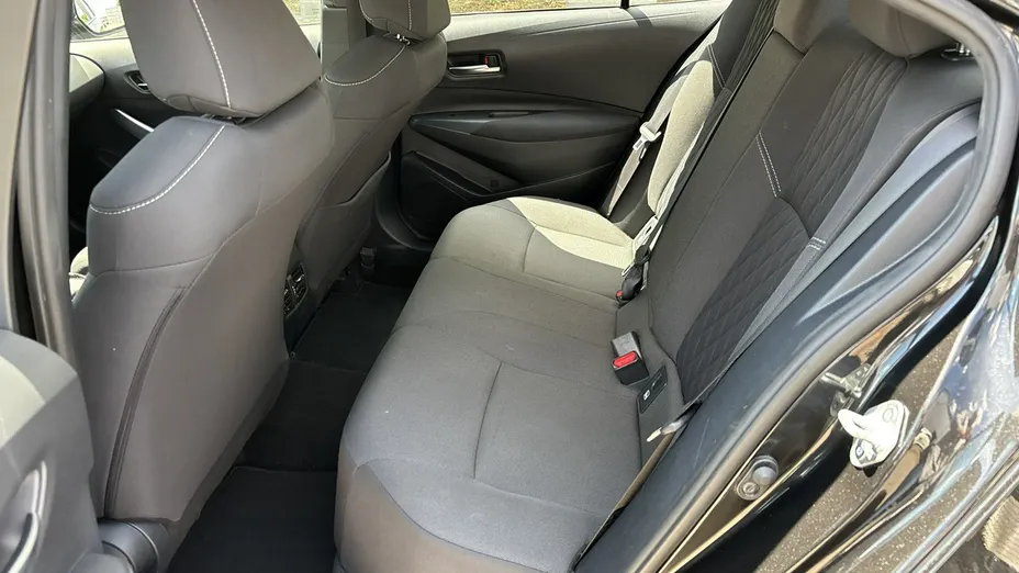 TOYOTA Corolla -