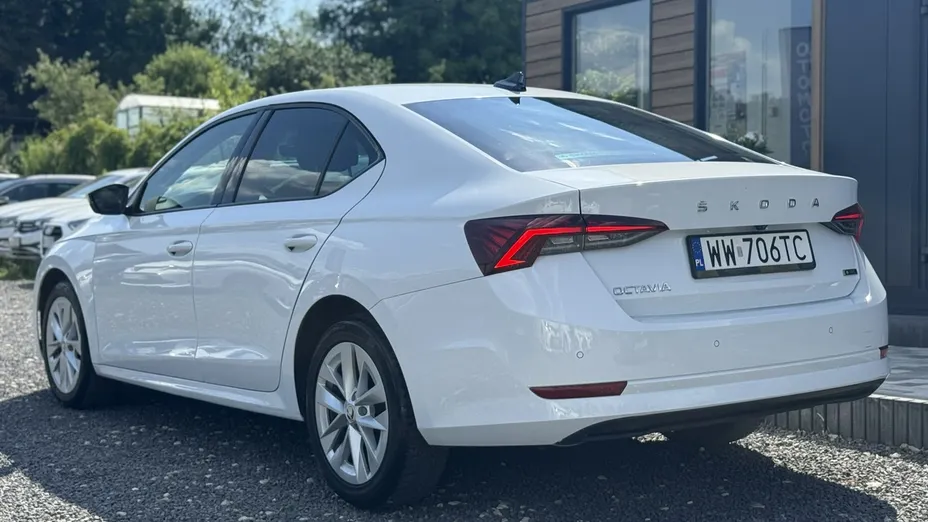 SKODA Octavia -