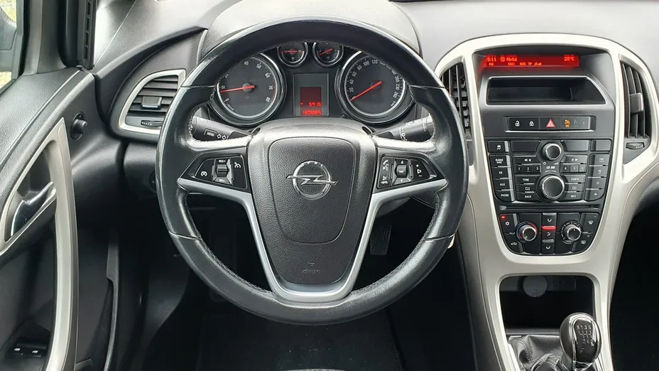 OPEL Astra -