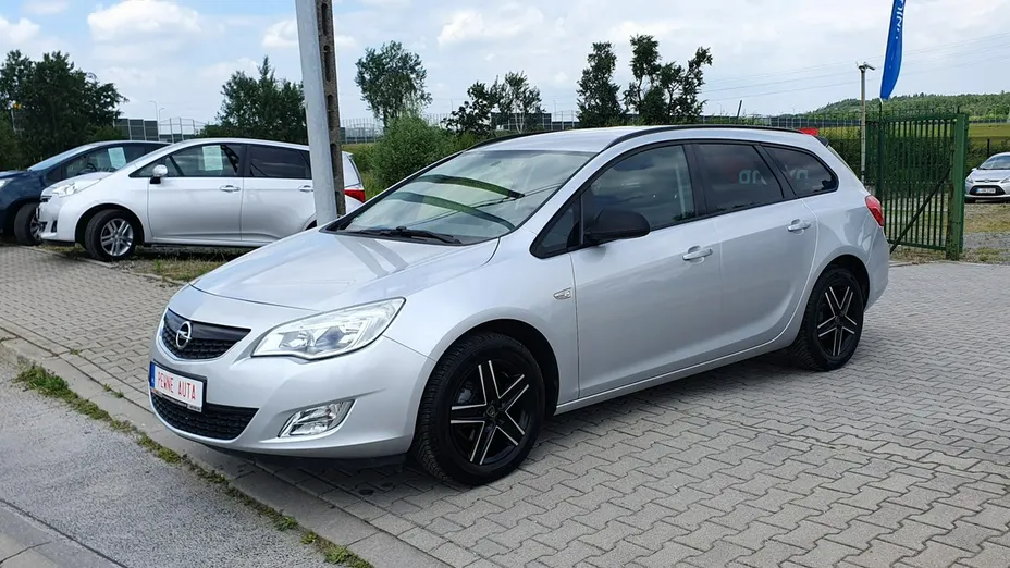 OPEL Astra -