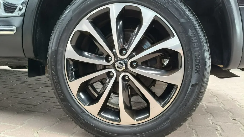 NISSAN Qashqai -