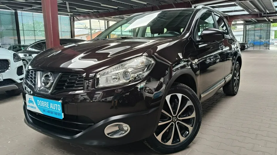 NISSAN Qashqai -