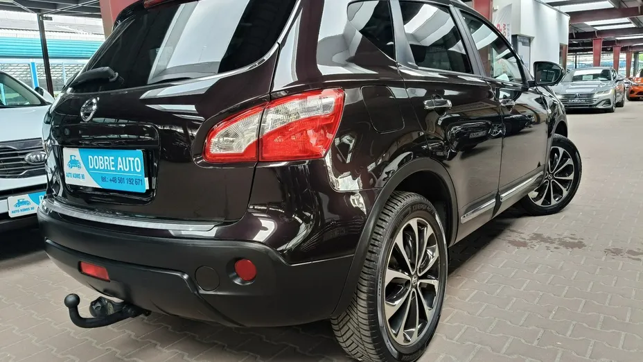 NISSAN Qashqai -