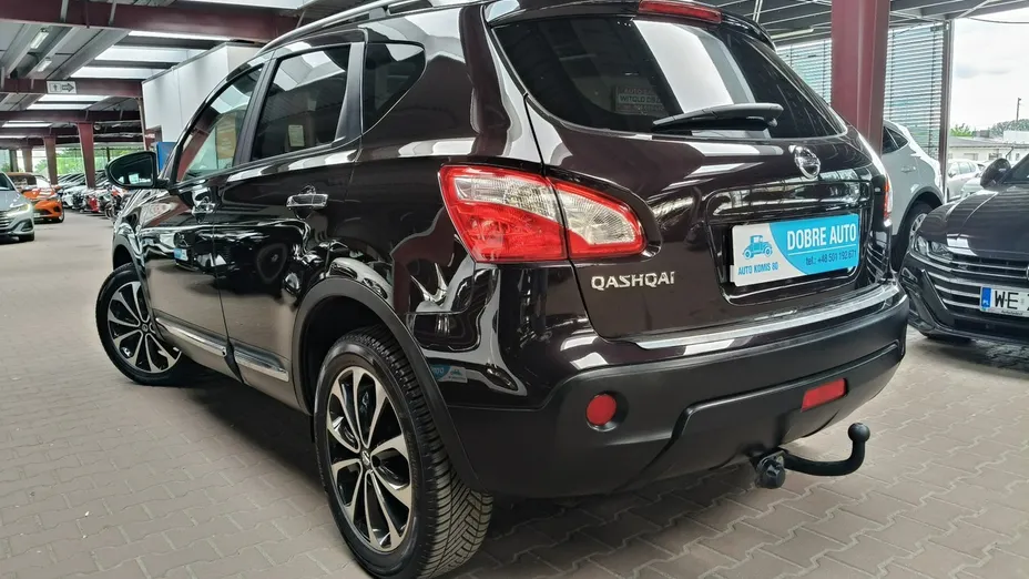 NISSAN Qashqai -