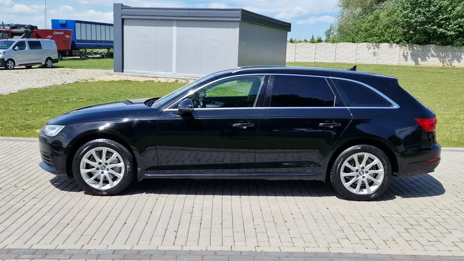 AUDI A4 Avant -