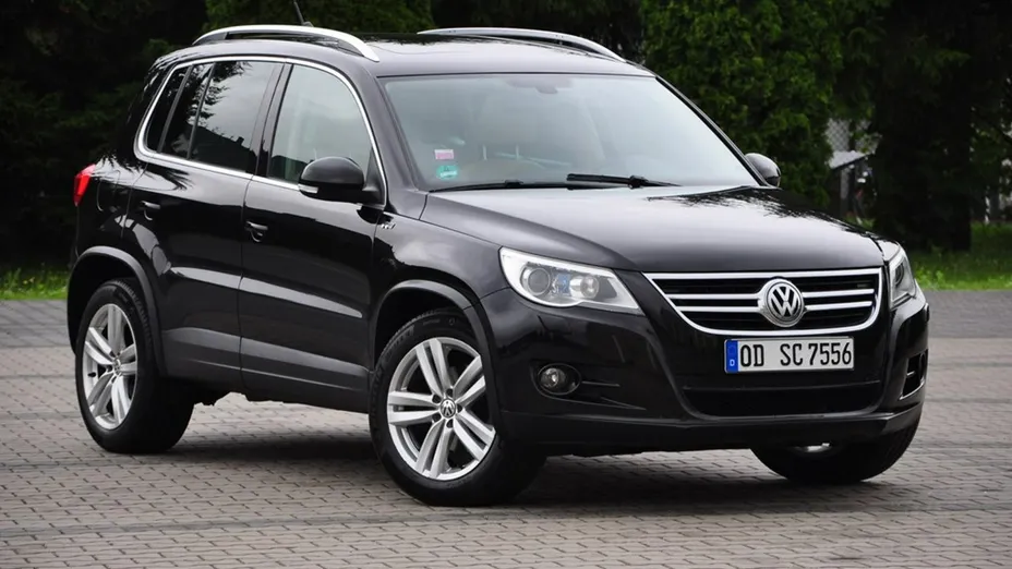 VOLKSWAGEN Tiguan -