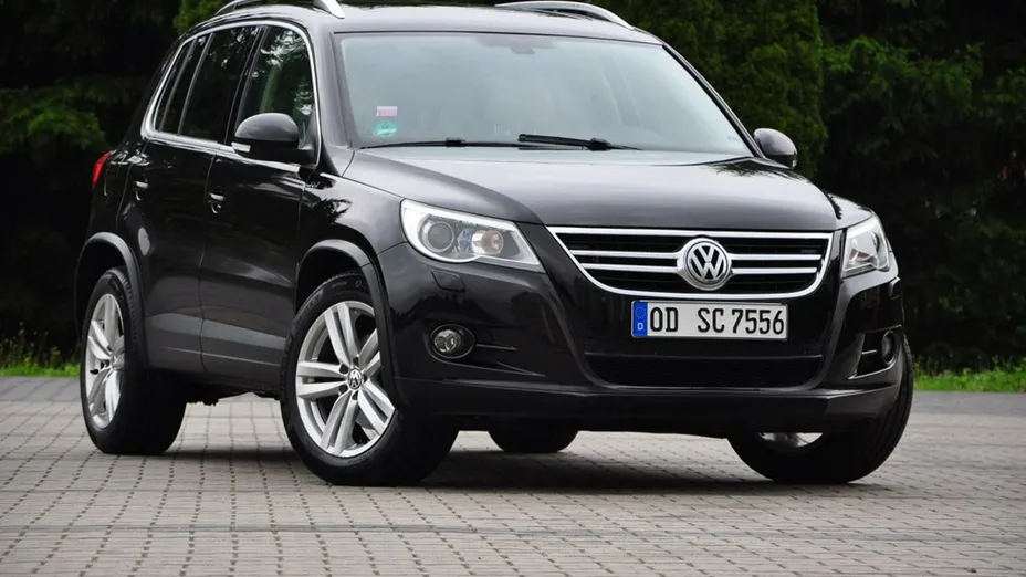 VOLKSWAGEN Tiguan -