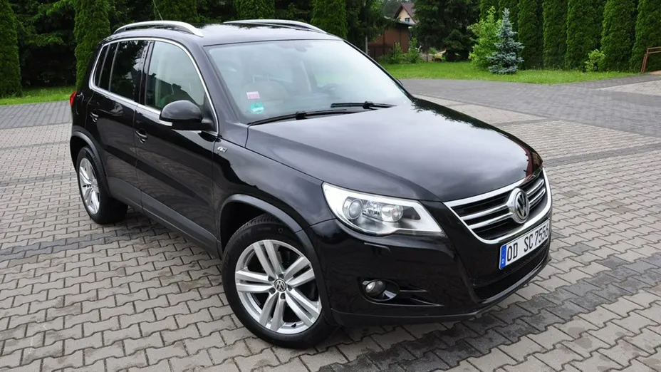 VOLKSWAGEN Tiguan -