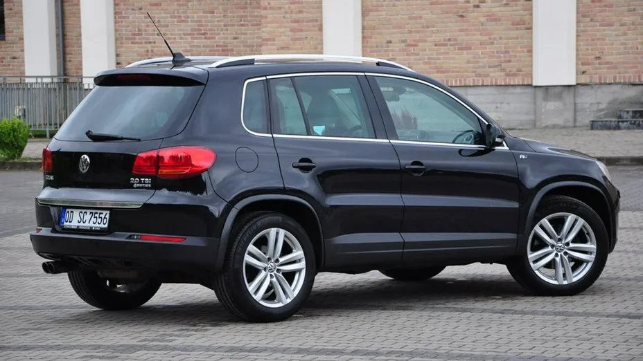 VOLKSWAGEN Tiguan -