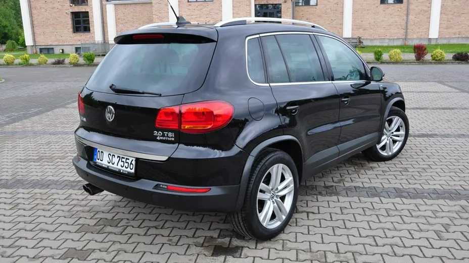 VOLKSWAGEN Tiguan -