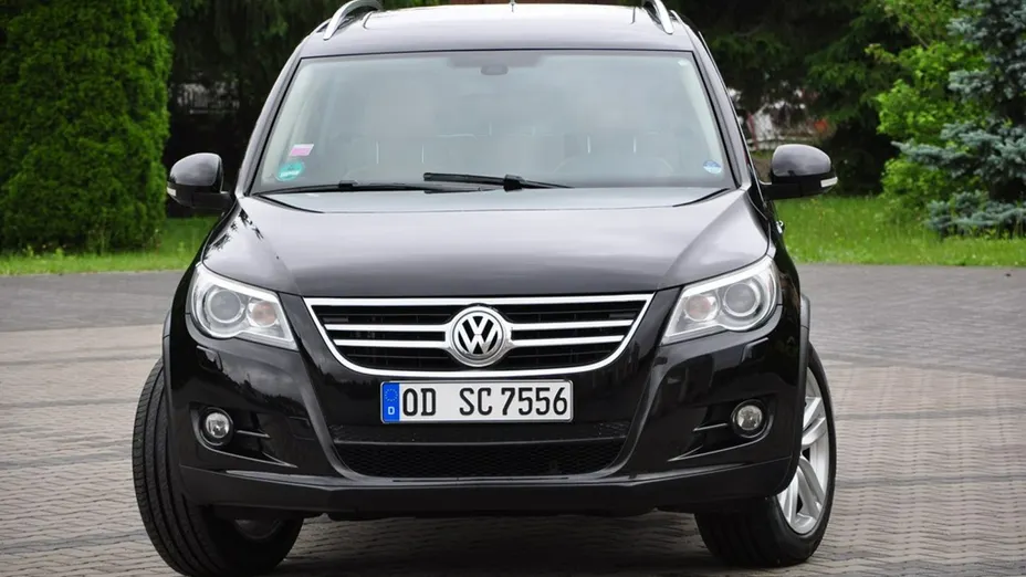 VOLKSWAGEN Tiguan -