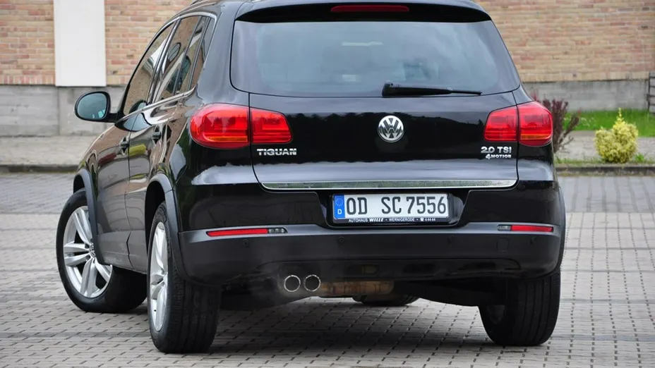 VOLKSWAGEN Tiguan -