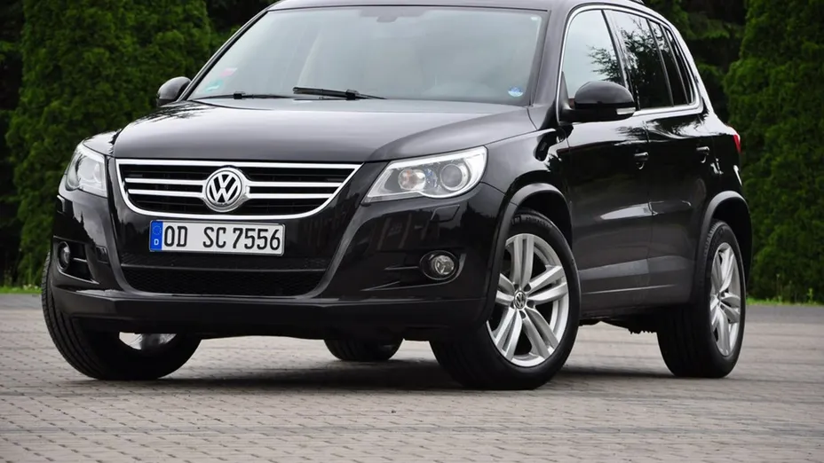 VOLKSWAGEN Tiguan -