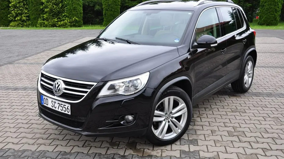 VOLKSWAGEN Tiguan -