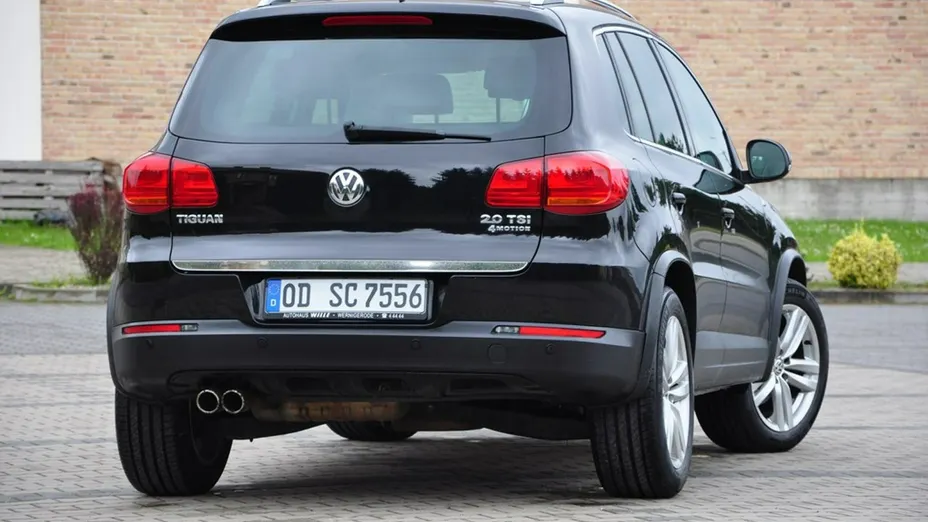 VOLKSWAGEN Tiguan -