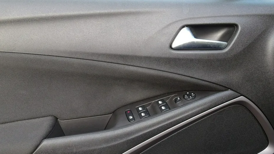 OPEL Crossland X -