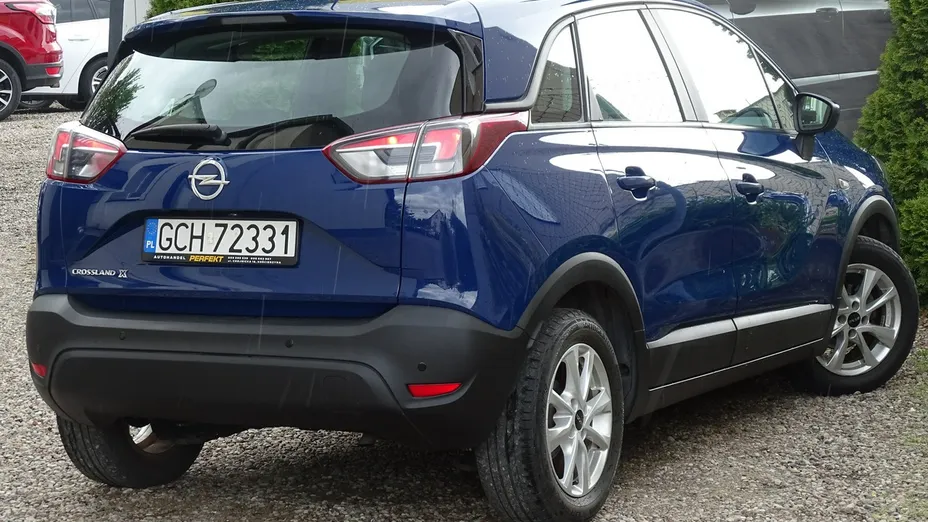OPEL Crossland X -