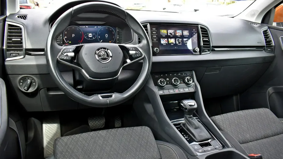 SKODA Karoq -