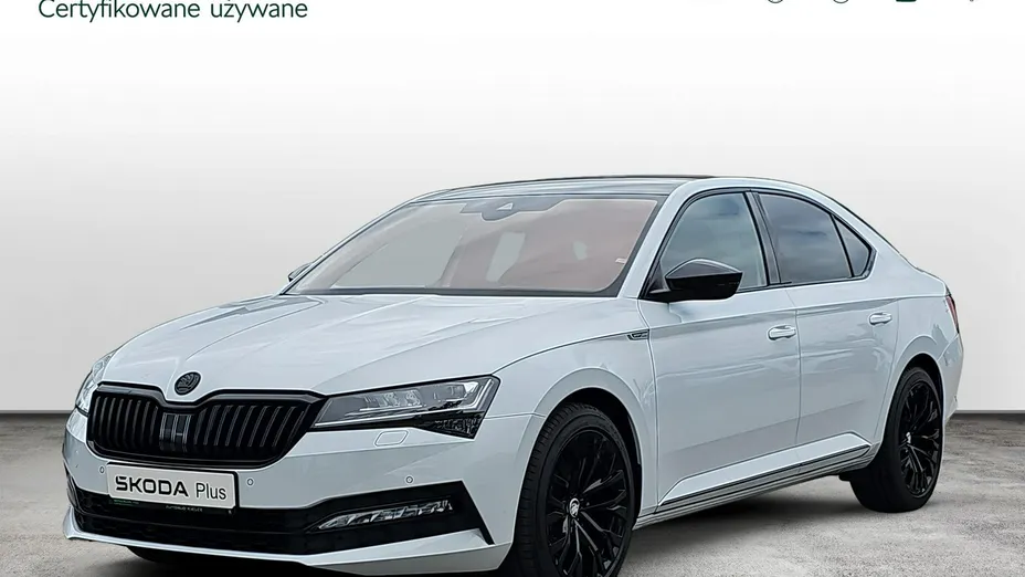SKODA Superb -