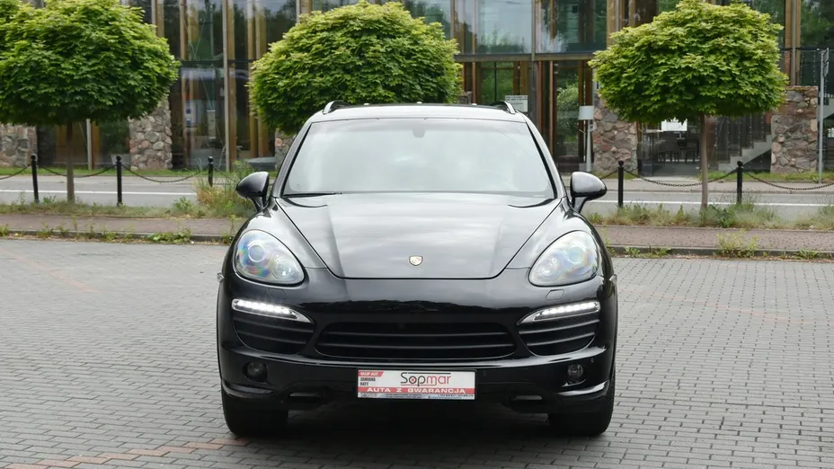 PORSCHE Cayenne -