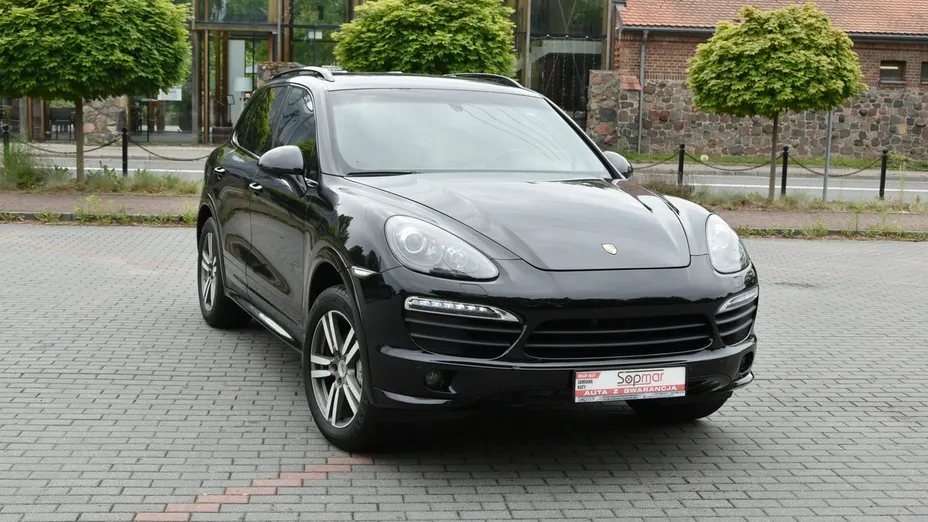 PORSCHE Cayenne -