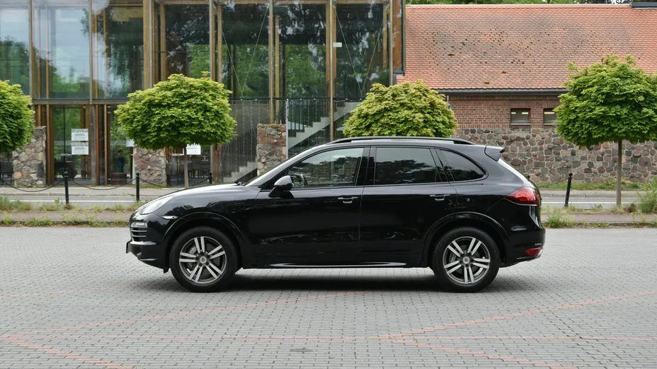 PORSCHE Cayenne -