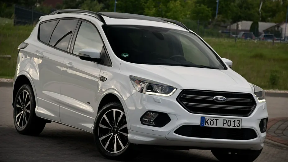 FORD Kuga -
