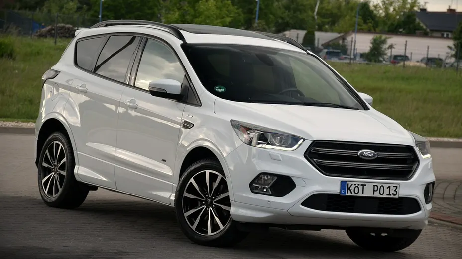 FORD Kuga -