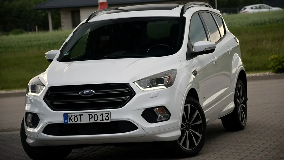 FORD Kuga -
