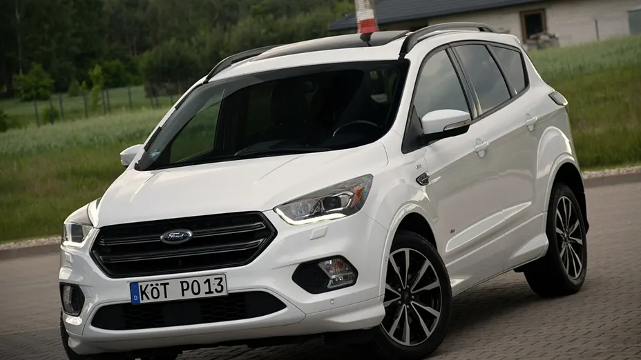 FORD Kuga -