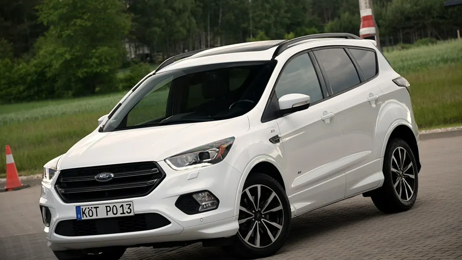 FORD Kuga -