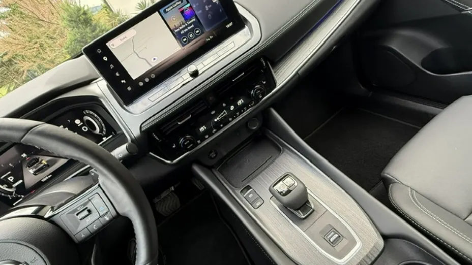 NISSAN Qashqai -