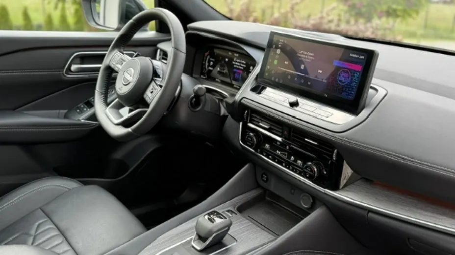 NISSAN Qashqai -