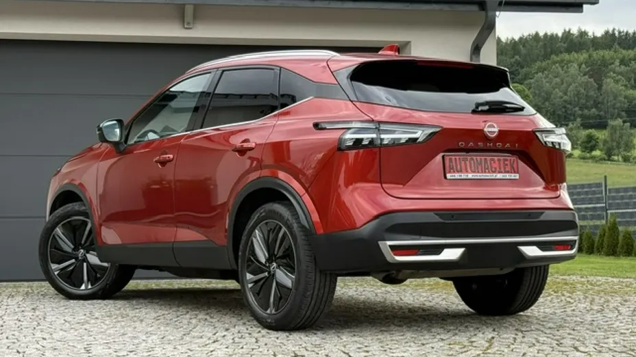 NISSAN Qashqai -