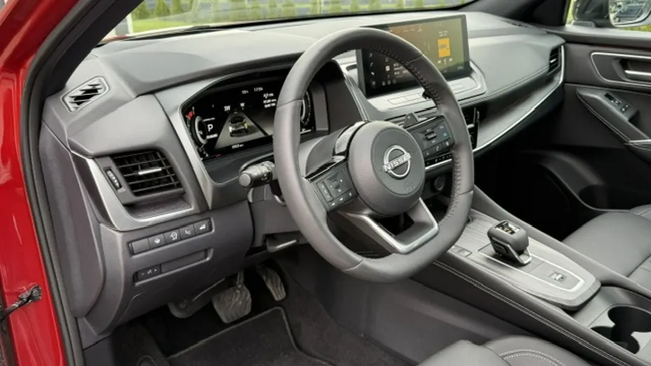 NISSAN Qashqai -