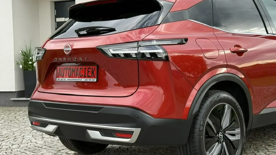 NISSAN Qashqai -