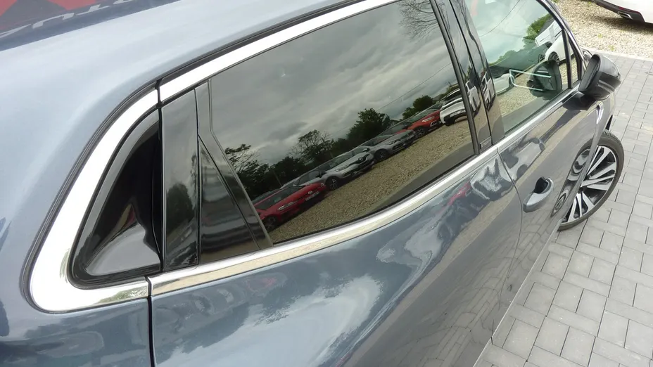RENAULT Clio -