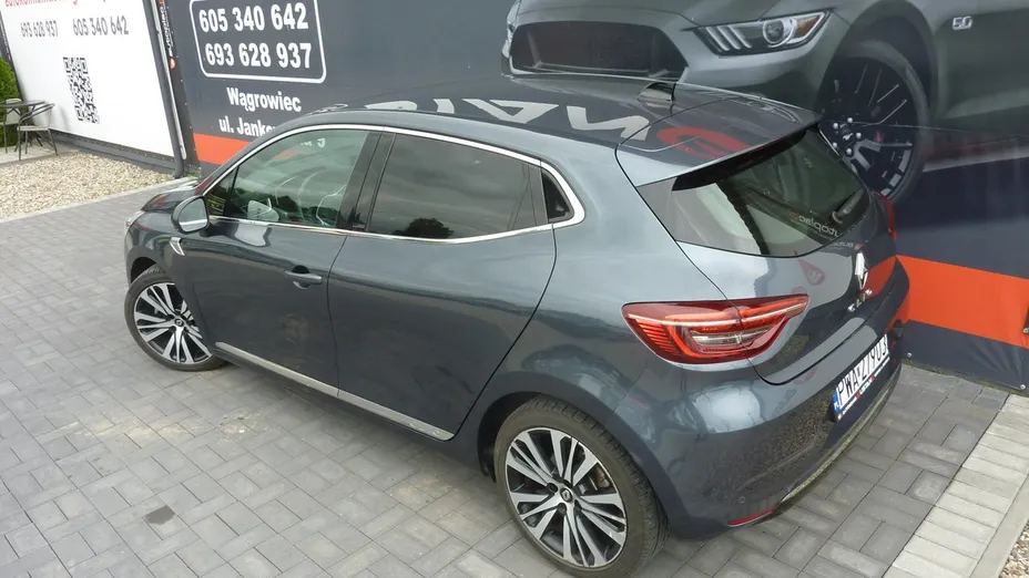 RENAULT Clio -