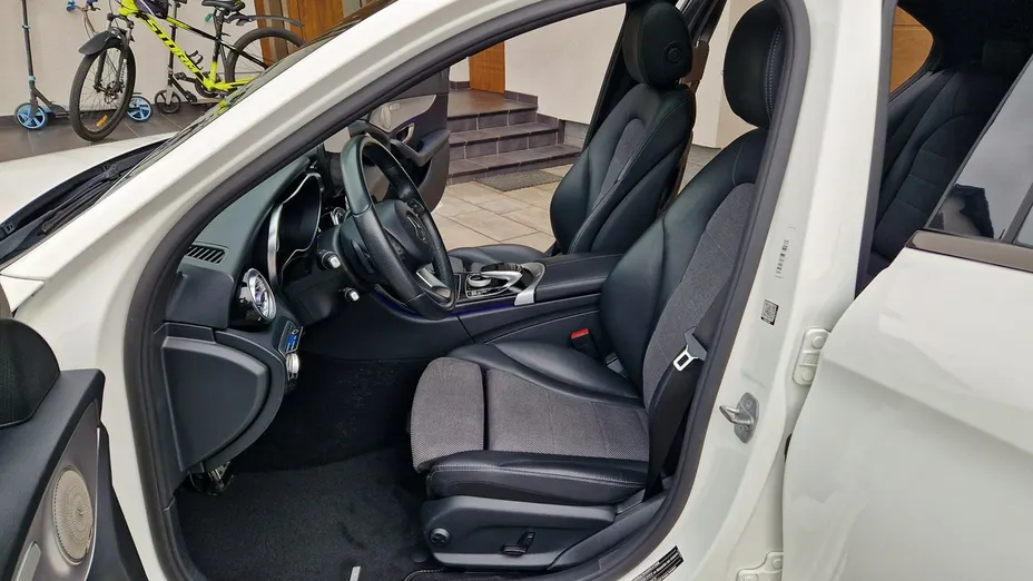 MERCEDES-BENZ C Klasa -