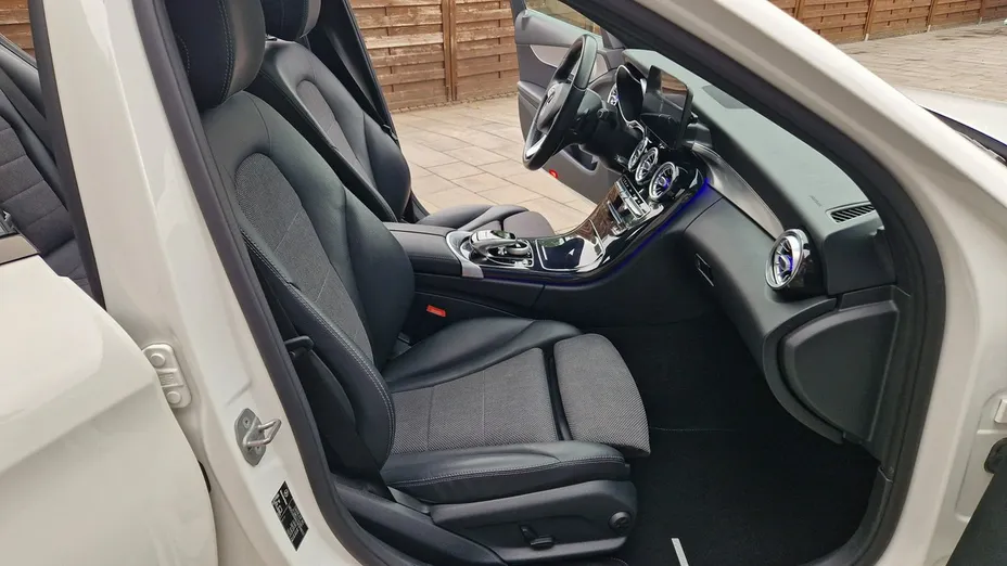 MERCEDES-BENZ C Klasa -
