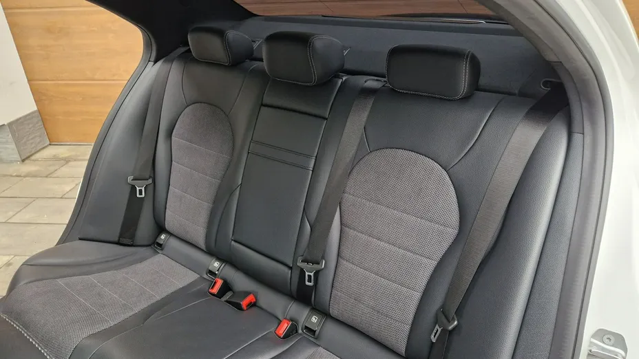 MERCEDES-BENZ C Klasa -
