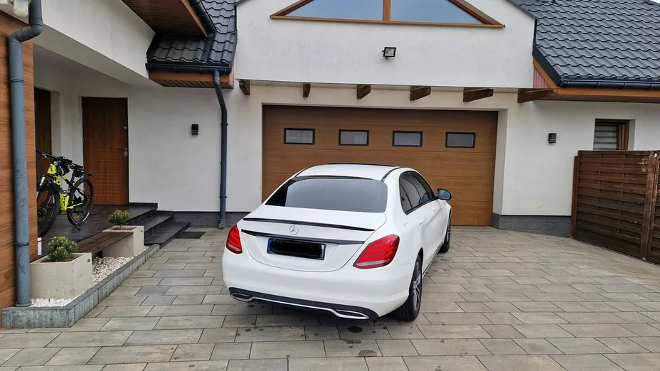 MERCEDES-BENZ C Klasa -