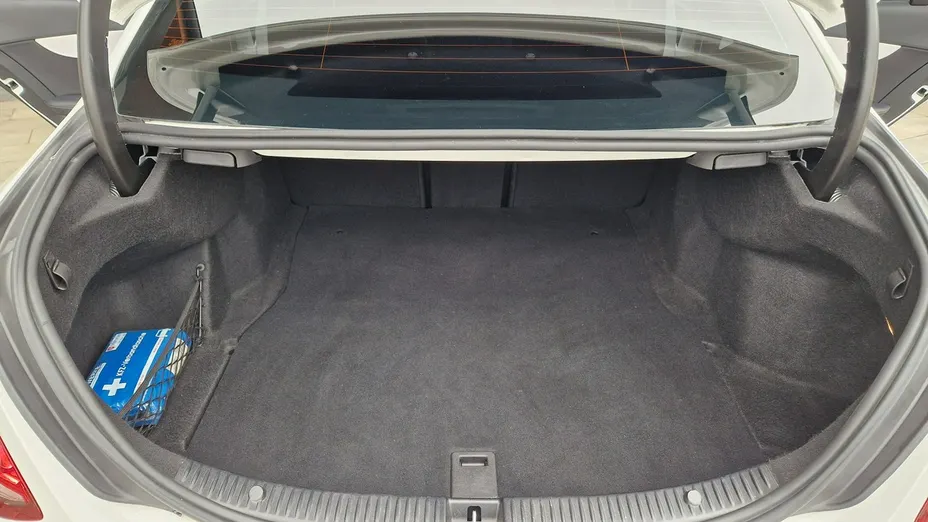 MERCEDES-BENZ C Klasa -