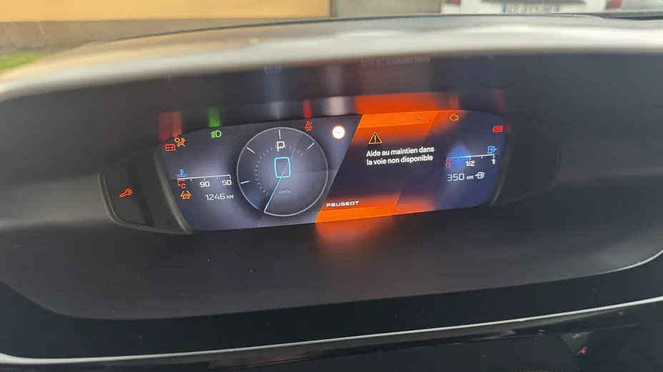 PEUGEOT 408 -