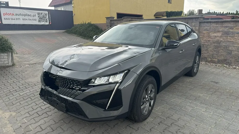 PEUGEOT 408 -