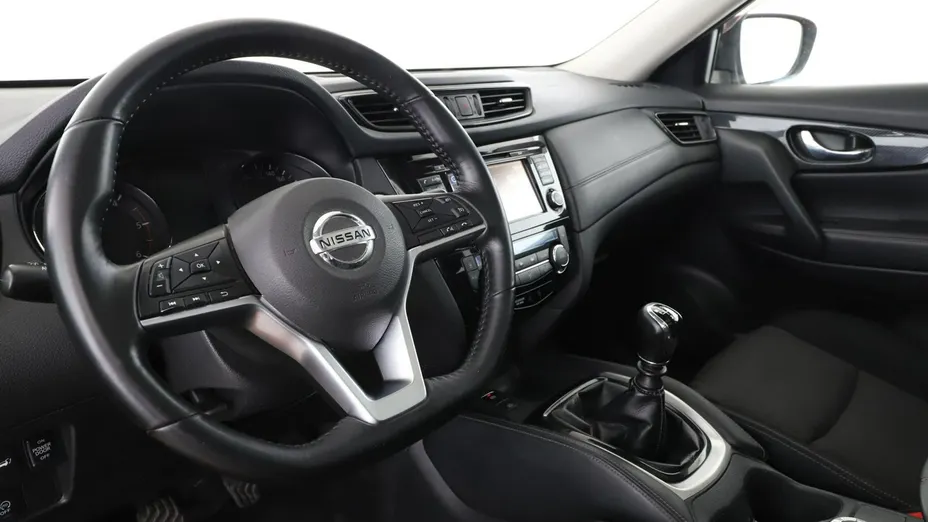 NISSAN X-Trail -