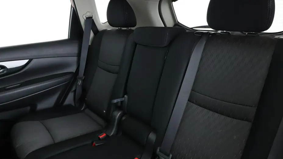NISSAN X-Trail -