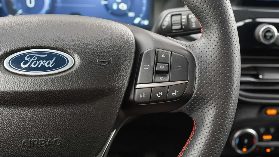 FORD Kuga -