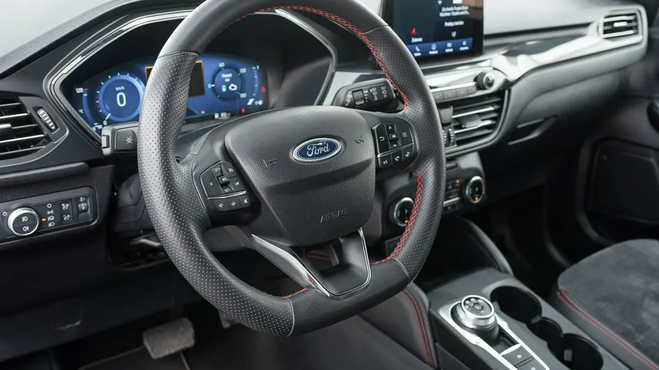 FORD Kuga -