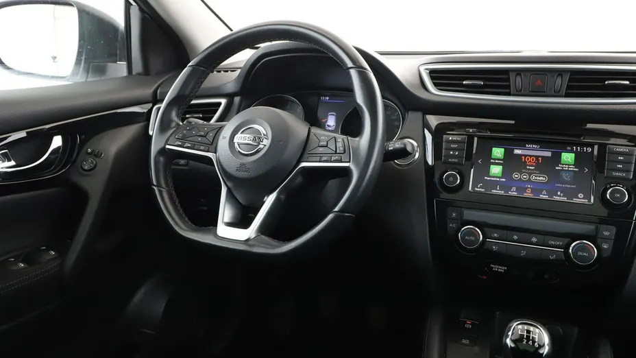 NISSAN Qashqai -